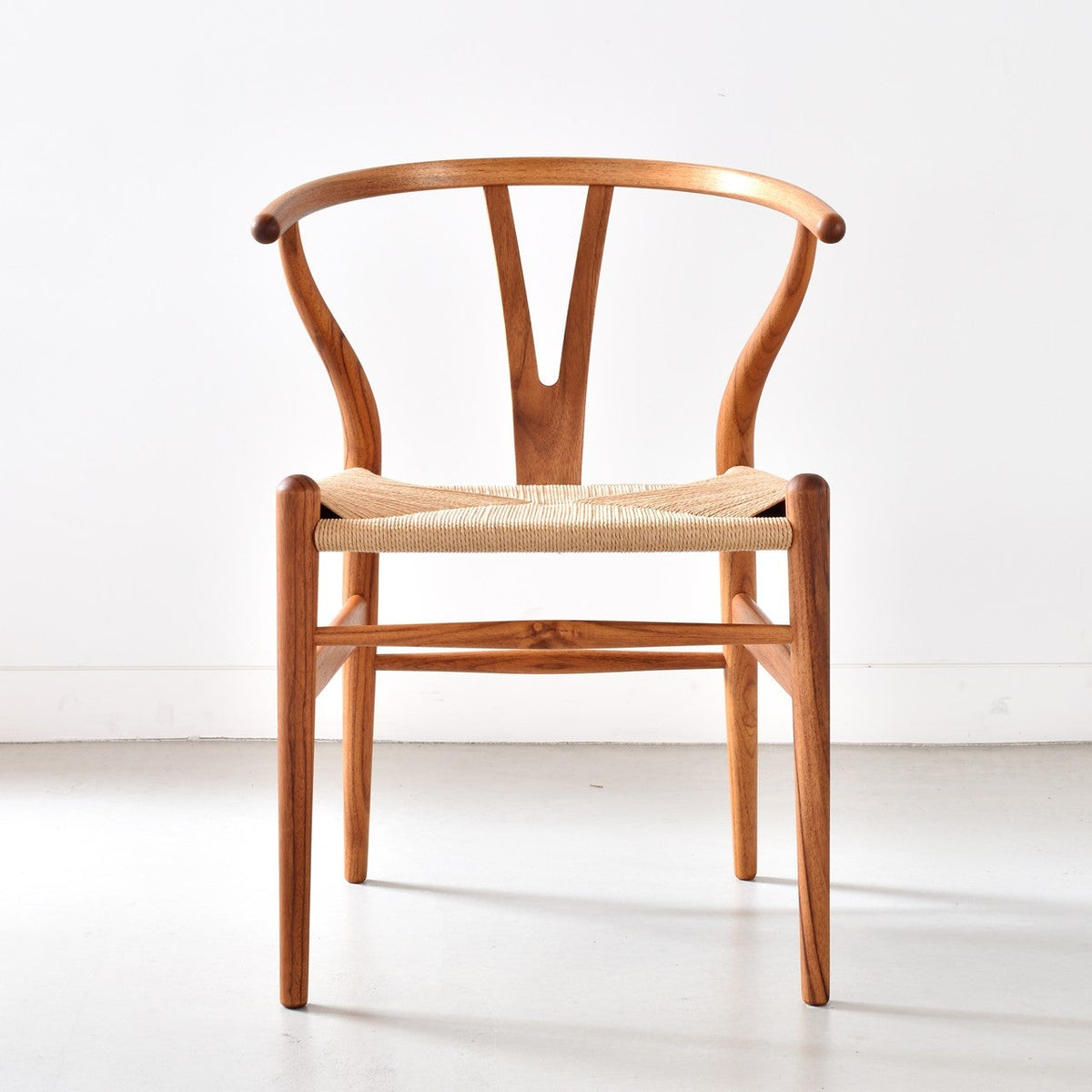 【カールハンセン別注Kvadratクッションプレゼント】CARL HANSEN & SON（カールハンセン&サン）/CH24/Yチェア（ワイチェア）/チーク材/オイル仕上げ/ナチュラルペーパーコード/SH45/【シリアルNo.1790825】/【実物画像】 傷防止フェルト付