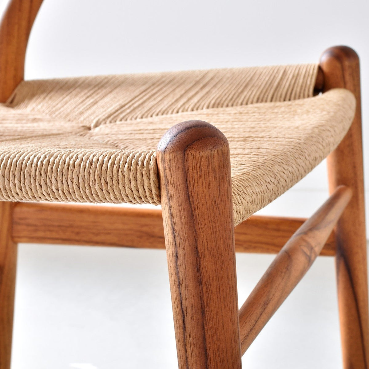 【カールハンセン別注Kvadratクッションプレゼント】CARL HANSEN & SON（カールハンセン&サン）/CH24/Yチェア（ワイチェア）/チーク材/オイル仕上げ/ナチュラルペーパーコード/SH45/【シリアルNo.1790825】/【実物画像】 傷防止フェルト付
