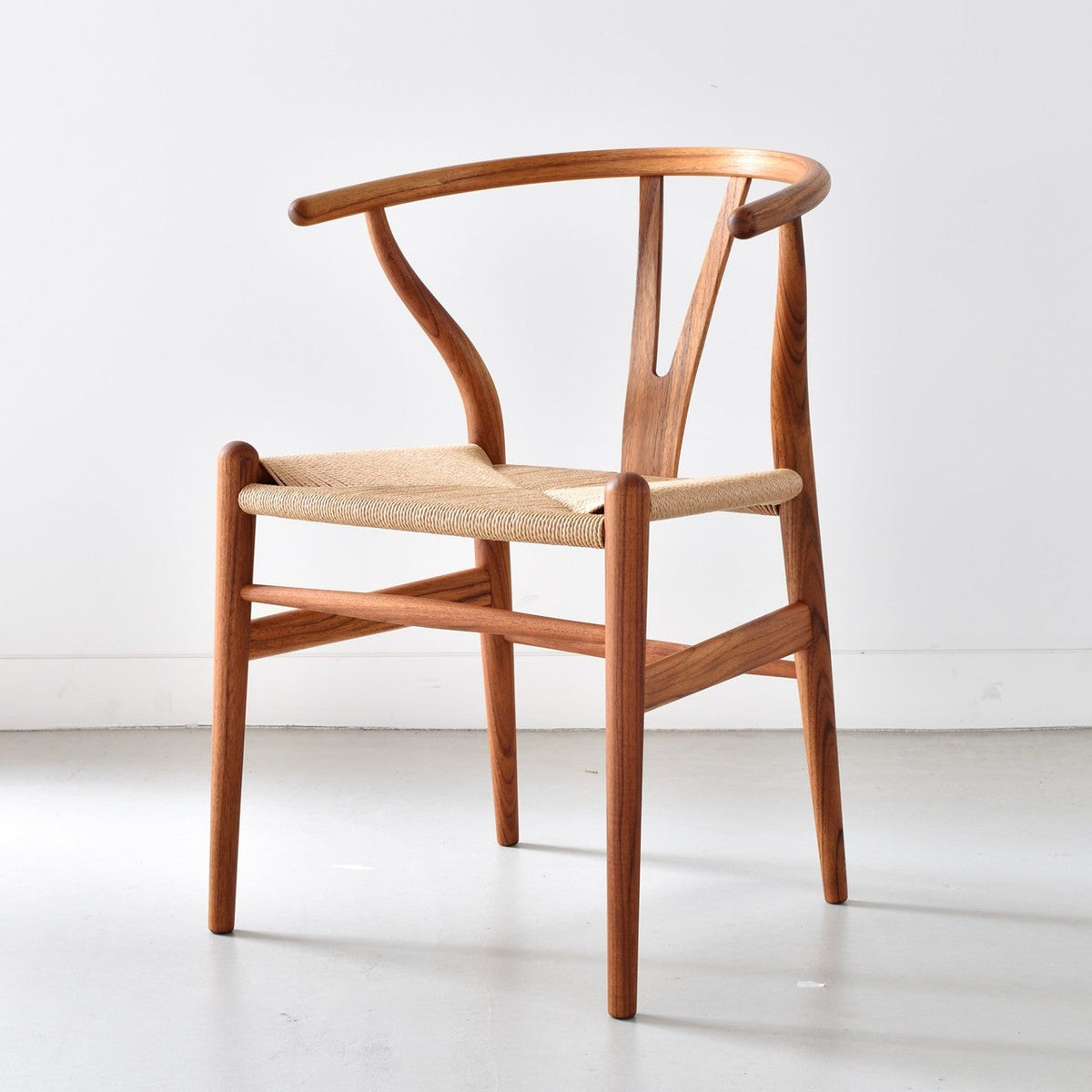 【カールハンセン別注Kvadratクッションプレゼント】CARL HANSEN & SON（カールハンセン&サン）/CH24/Yチェア（ワイチェア）/チーク材/オイル仕上げ/ナチュラルペーパーコード/SH45/【シリアルNo.1792867】/【実物画像】 傷防止フェルト付