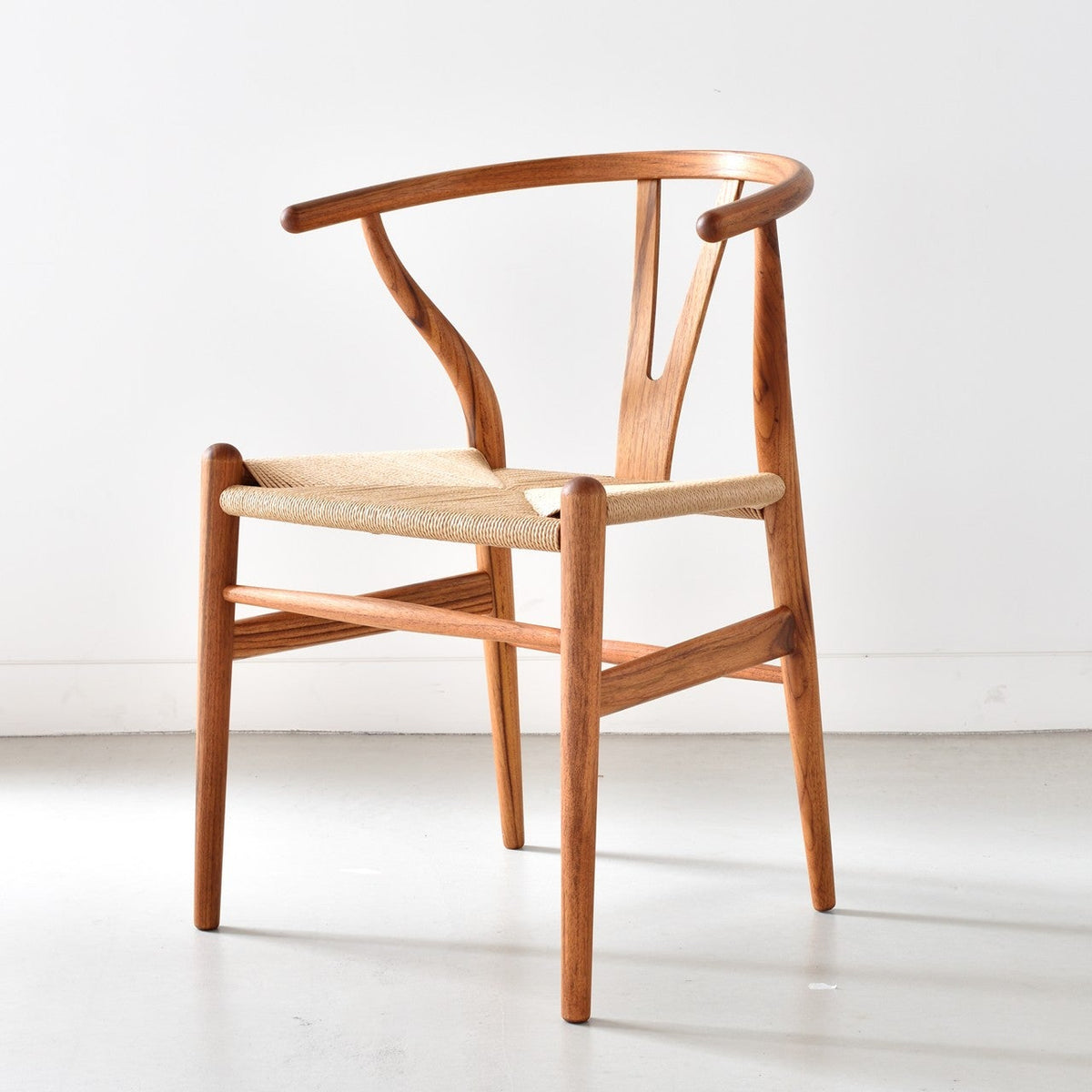 【カールハンセン別注Kvadratクッションプレゼント】CARL HANSEN & SON（カールハンセン&サン）/CH24/Yチェア（ワイチェア）/チーク材/オイル仕上げ/ナチュラルペーパーコード/SH45/【シリアルNo.1792868】/【実物画像】 傷防止フェルト付