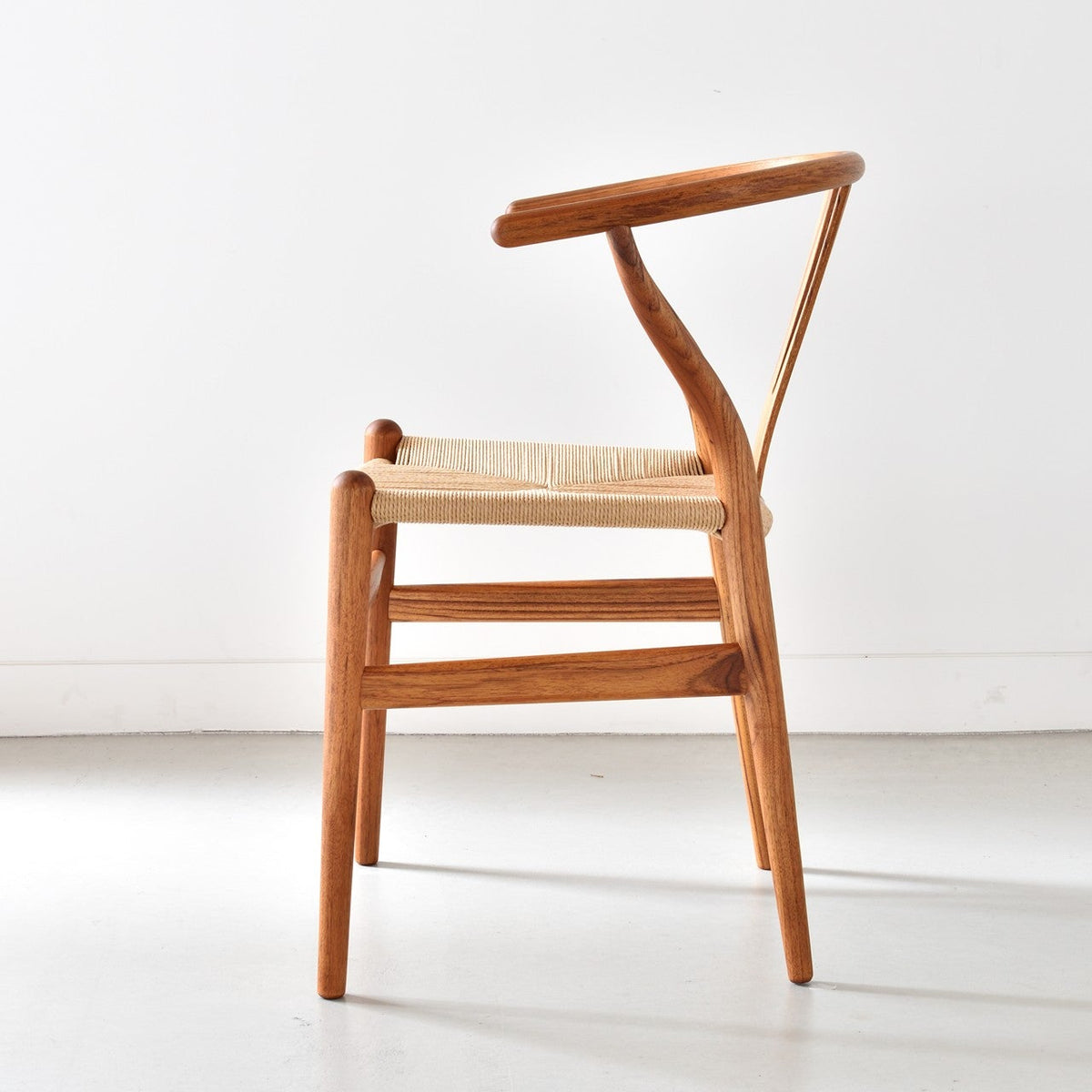【カールハンセン別注Kvadratクッションプレゼント】CARL HANSEN & SON（カールハンセン&サン）/CH24/Yチェア（ワイチェア）/チーク材/オイル仕上げ/ナチュラルペーパーコード/SH45/【シリアルNo.1792868】/【実物画像】 傷防止フェルト付