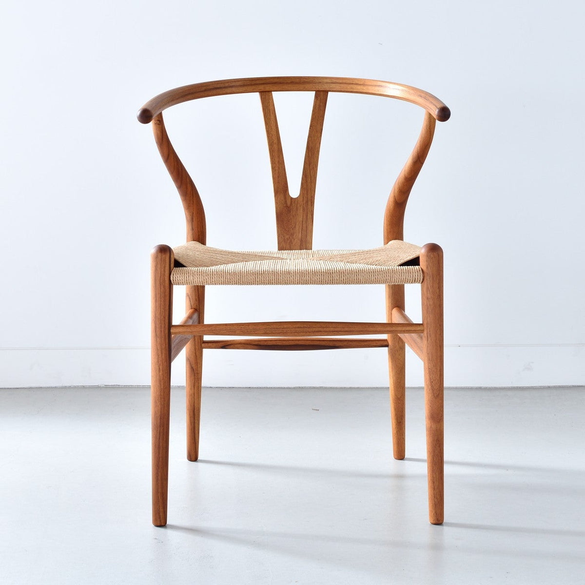 【カールハンセン別注Kvadratクッションプレゼント】CARL HANSEN & SON（カールハンセン&サン）/CH24/Yチェア（ワイチェア）/チーク材/オイル仕上げ/ナチュラルペーパーコード/SH45/【シリアルNo.1792871】/【実物画像】 傷防止フェルト付