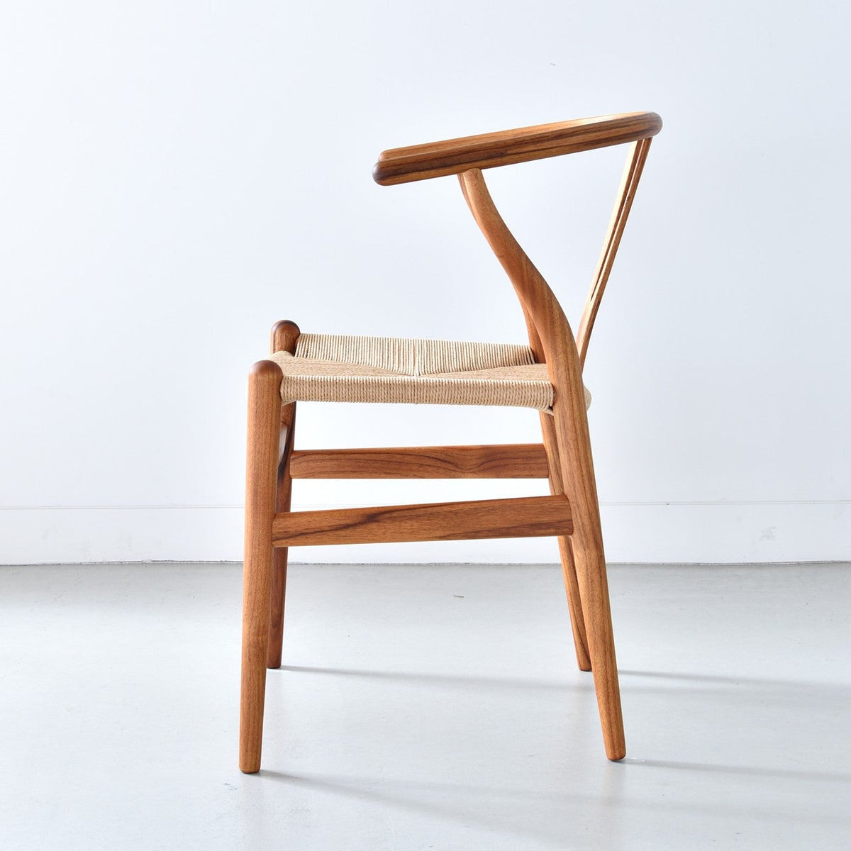 【カールハンセン別注Kvadratクッションプレゼント】CARL HANSEN & SON（カールハンセン&サン）/CH24/Yチェア（ワイチェア）/チーク材/オイル仕上げ/ナチュラルペーパーコード/SH45/【シリアルNo.1792871】/【実物画像】 傷防止フェルト付