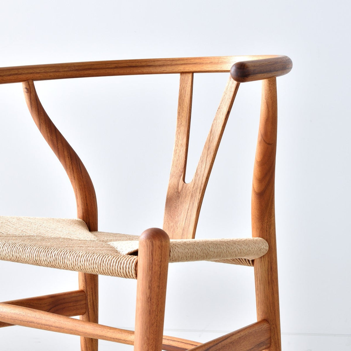 【カールハンセン別注Kvadratクッションプレゼント】CARL HANSEN & SON（カールハンセン&サン）/CH24/Yチェア（ワイチェア）/チーク材/オイル仕上げ/ナチュラルペーパーコード/SH45/【シリアルNo.1792871】/【実物画像】 傷防止フェルト付