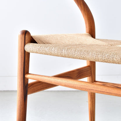 【カールハンセン別注Kvadratクッションプレゼント】CARL HANSEN & SON（カールハンセン&サン）/CH24/Yチェア（ワイチェア）/チーク材/オイル仕上げ/ナチュラルペーパーコード/SH45/【シリアルNo.1792871】/【実物画像】 傷防止フェルト付