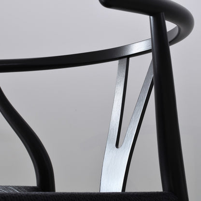 【カールハンセン別注Kvadratクッションプレゼント】CARL HANSEN & SON（カールハンセン&サン）/CH24/Yチェア(ワイチェア)/ユーカリ材/BLACK塗装仕上げ/ブラックペーパーコード/SH45　BLACK FRIDAY 限定販売 傷防止フェルト付