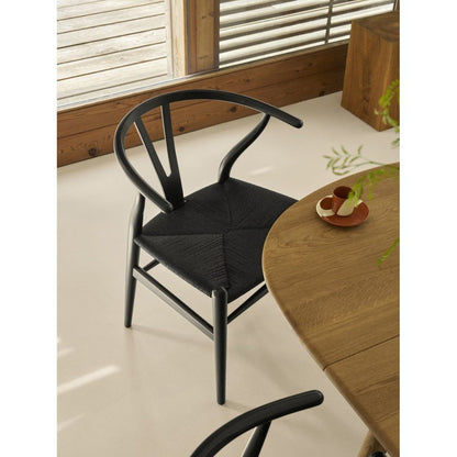 【カールハンセン別注Kvadratクッションプレゼント】CARL HANSEN & SON（カールハンセン&サン）/CH24/Yチェア(ワイチェア)/ユーカリ材/BLACK塗装仕上げ/ブラックペーパーコード/SH45　BLACK FRIDAY 限定販売 傷防止フェルト付