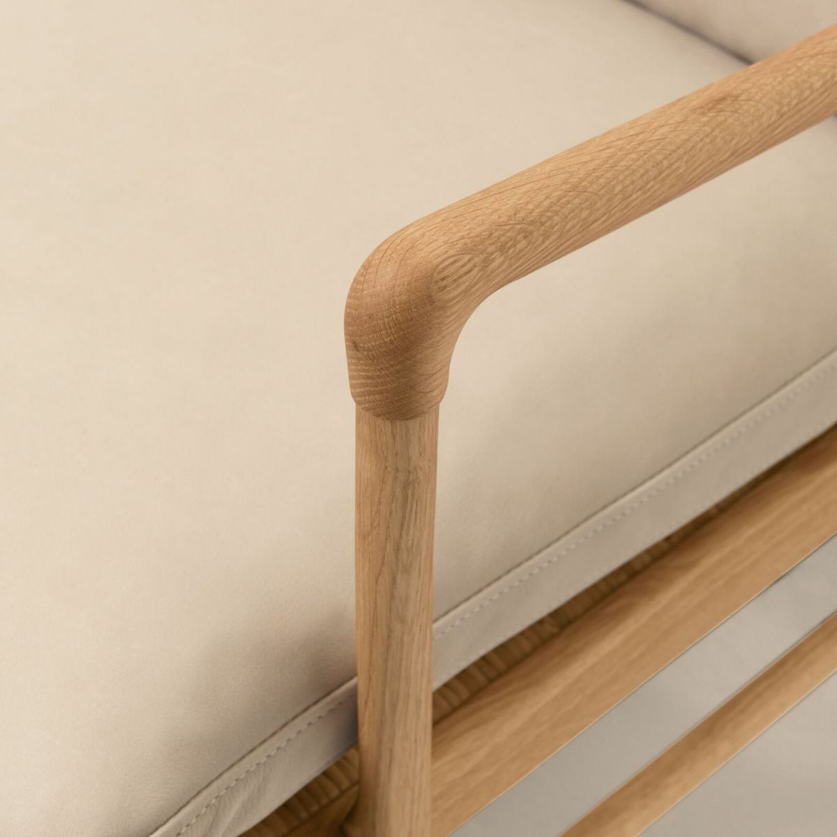 CARL HANSEN & SON（カールハンセン&サン）/OW149/コロニアルチェア/オーク材/オイル仕上げ/Leather group C/TERRAR/Raku-20367/チャコールグレー【納期】ご注文後確認