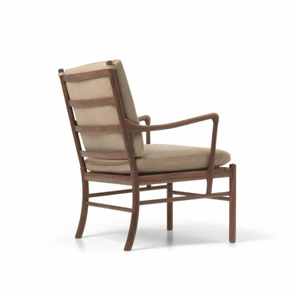 CARL HANSEN & SON（カールハンセン&サン）/OW149/コロニアルチェア/ウォルナット材/オイル仕上げ/Leather group C/TERRAR/Lime-20365/ベージュ【納期】ご注文後確認