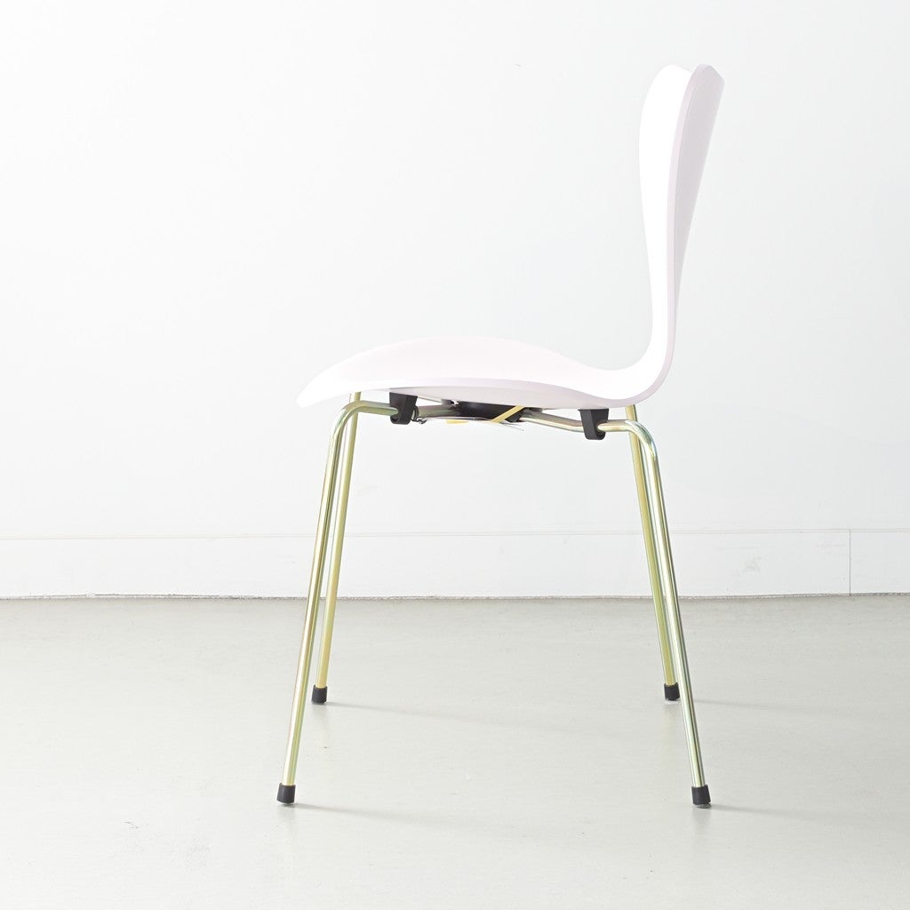 Fritz Hansen（フリッツハンセン）/セブンチェア【DP】/3109/7:14 AM PINK/ラッカー仕上げ/レインボーレッグ/SH46/記念モデル