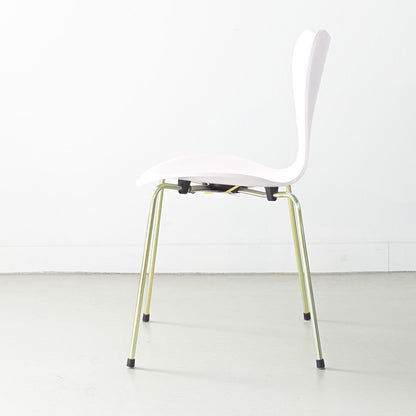 Fritz Hansen（フリッツハンセン）/セブンチェア【DP】/3109/7:14 AM PINK/ラッカー仕上げ/レインボーレッグ/SH46/記念モデル