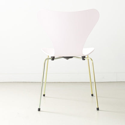 Fritz Hansen（フリッツハンセン）/セブンチェア【DP】/3109/7:14 AM PINK/ラッカー仕上げ/レインボーレッグ/SH46/記念モデル