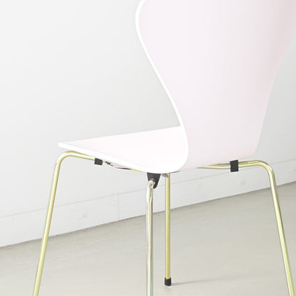 Fritz Hansen（フリッツハンセン）/セブンチェア【DP】/3109/7:14 AM PINK/ラッカー仕上げ/レインボーレッグ/SH46/記念モデル