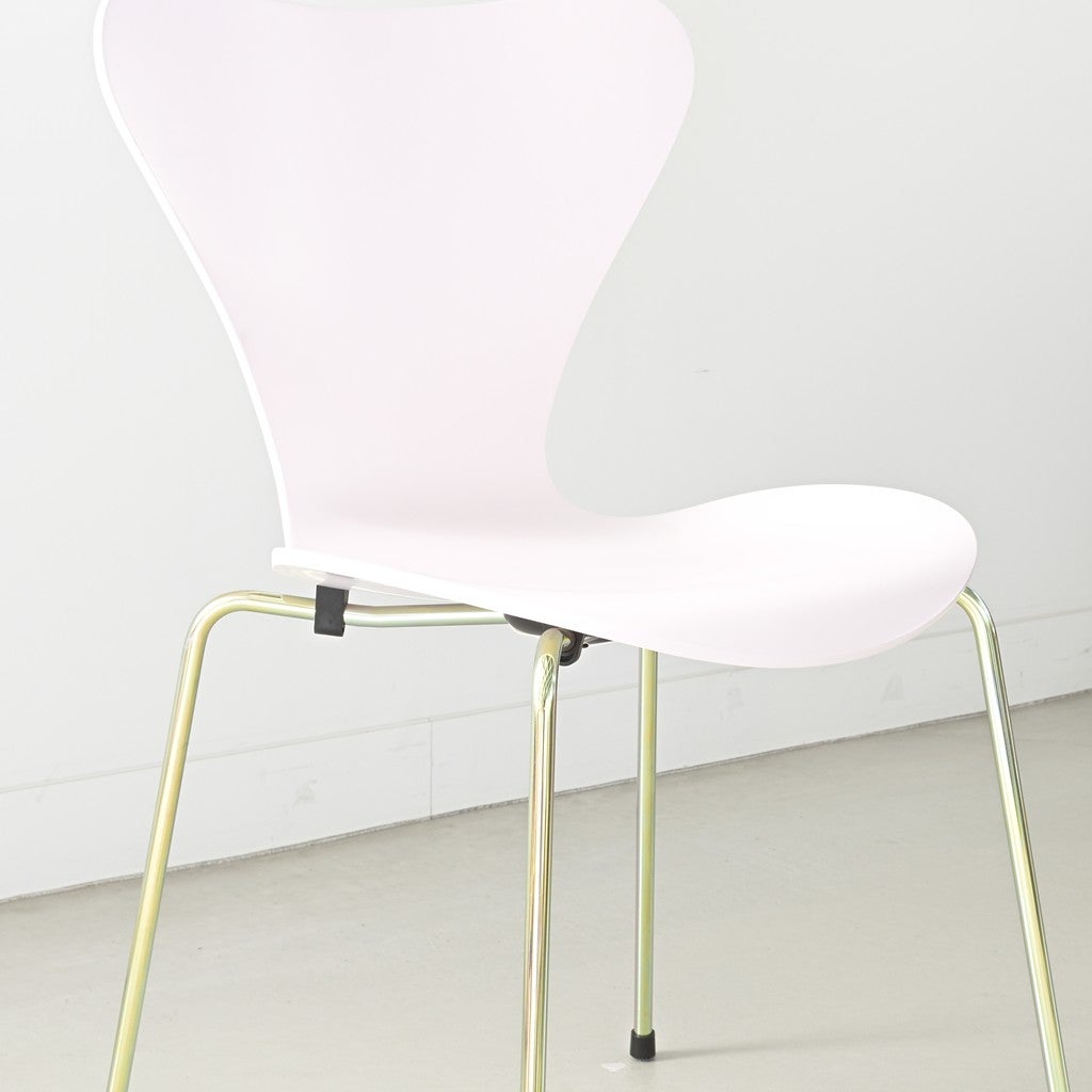 Fritz Hansen（フリッツハンセン）/セブンチェア【DP】/3109/7:14 AM PINK/ラッカー仕上げ/レインボーレッグ/SH46/記念モデル