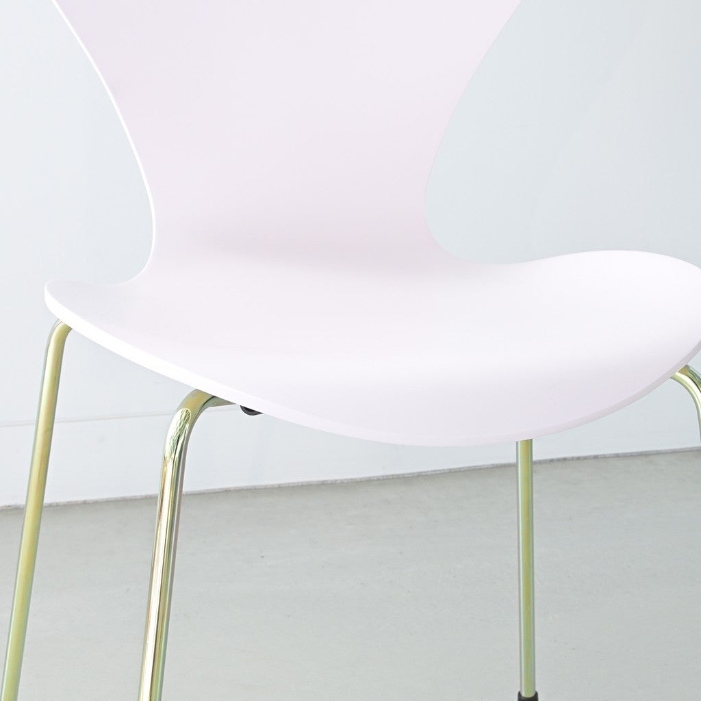 Fritz Hansen（フリッツハンセン）/セブンチェア【DP】/3109/7:14 AM PINK/ラッカー仕上げ/レインボーレッグ/SH46/記念モデル