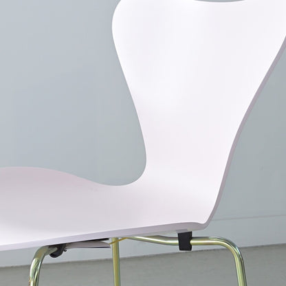Fritz Hansen（フリッツハンセン）/セブンチェア【DP】/3109/7:14 AM PINK/ラッカー仕上げ/レインボーレッグ/SH46/記念モデル