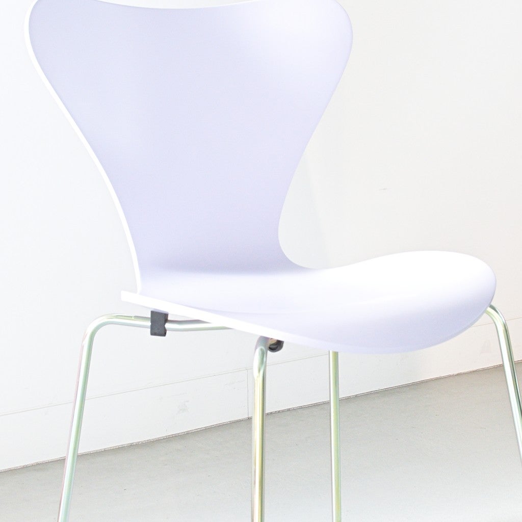 Fritz Hansen（フリッツハンセン）/セブンチェア【DP】/3110/7:14 AM VIOLET/ラッカー仕上げ/レインボーレッグ/SH46/記念モデル