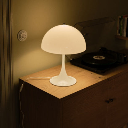 Louis Poulsen（ルイスポールセン）/Panthella 320 Table Lamp V2/パンテラ 320 テーブルランプ
