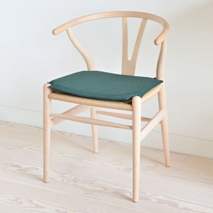 Carl Hansen & Son × Kvadrat 【別注】Yチェア（CH24）用シートクッション Balder 3 （0982）Green