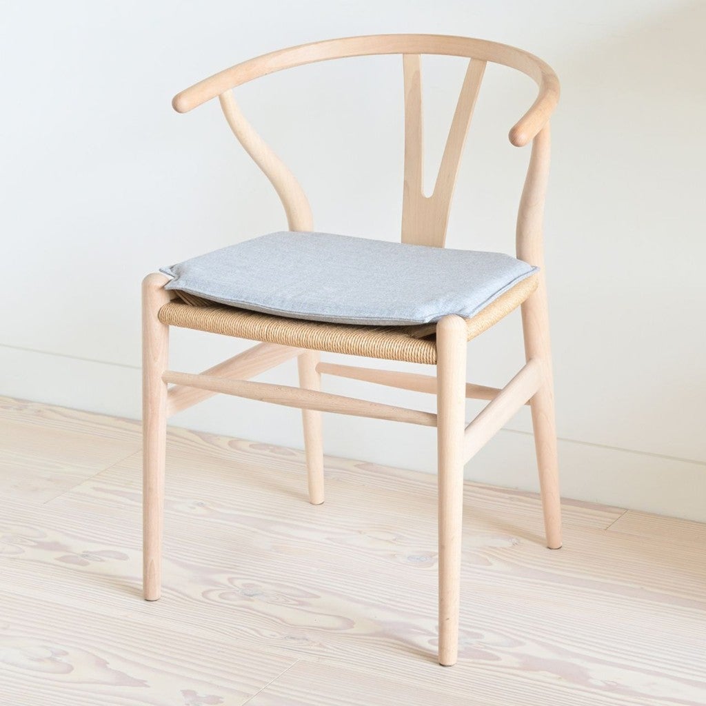 Carl Hansen & Son × Kvadrat 【別注】Yチェア（CH24）用シートクッション Remix 3 （0123）Grey