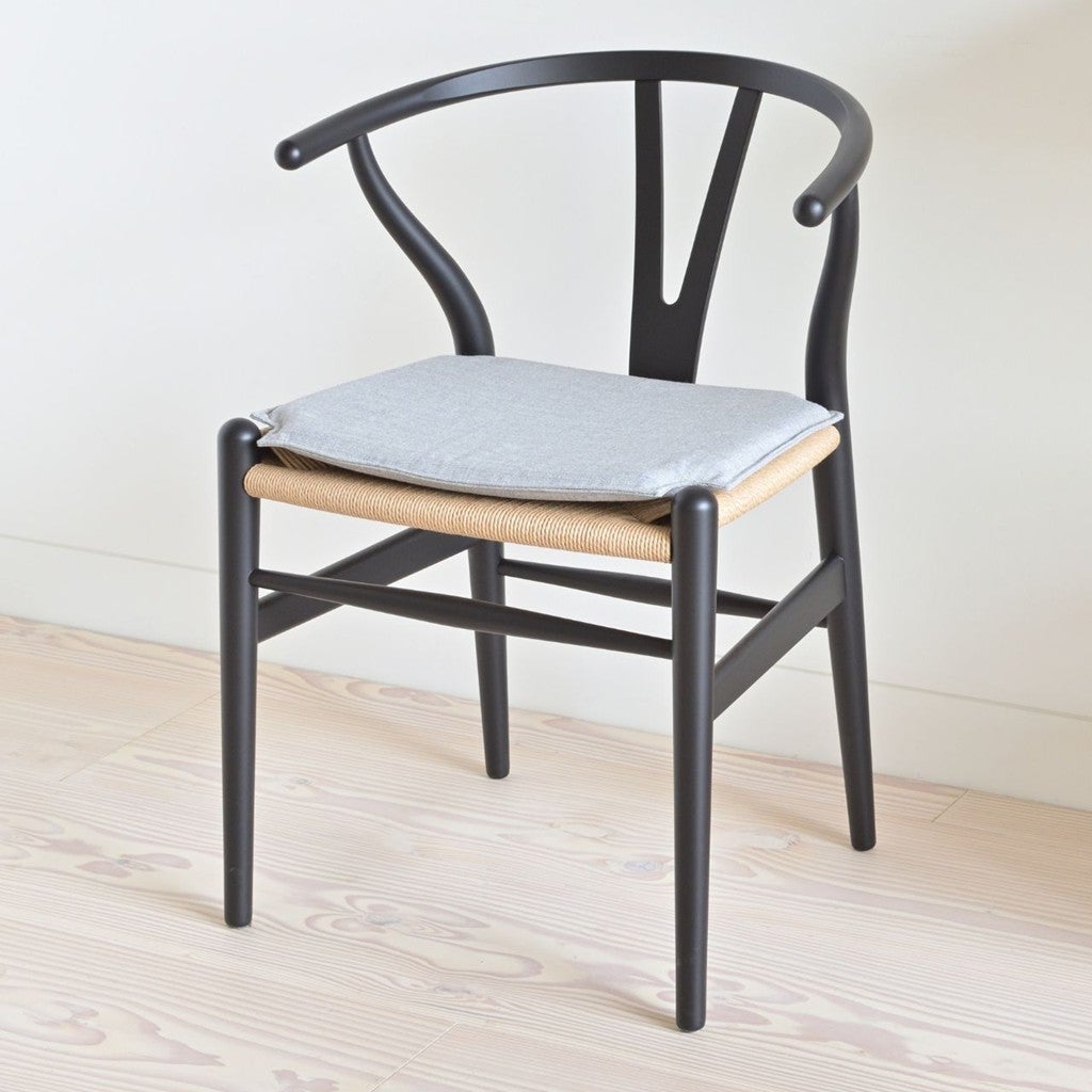 Carl Hansen & Son × Kvadrat 【別注】Yチェア（CH24）用シートクッション Remix 3 （0123）Grey