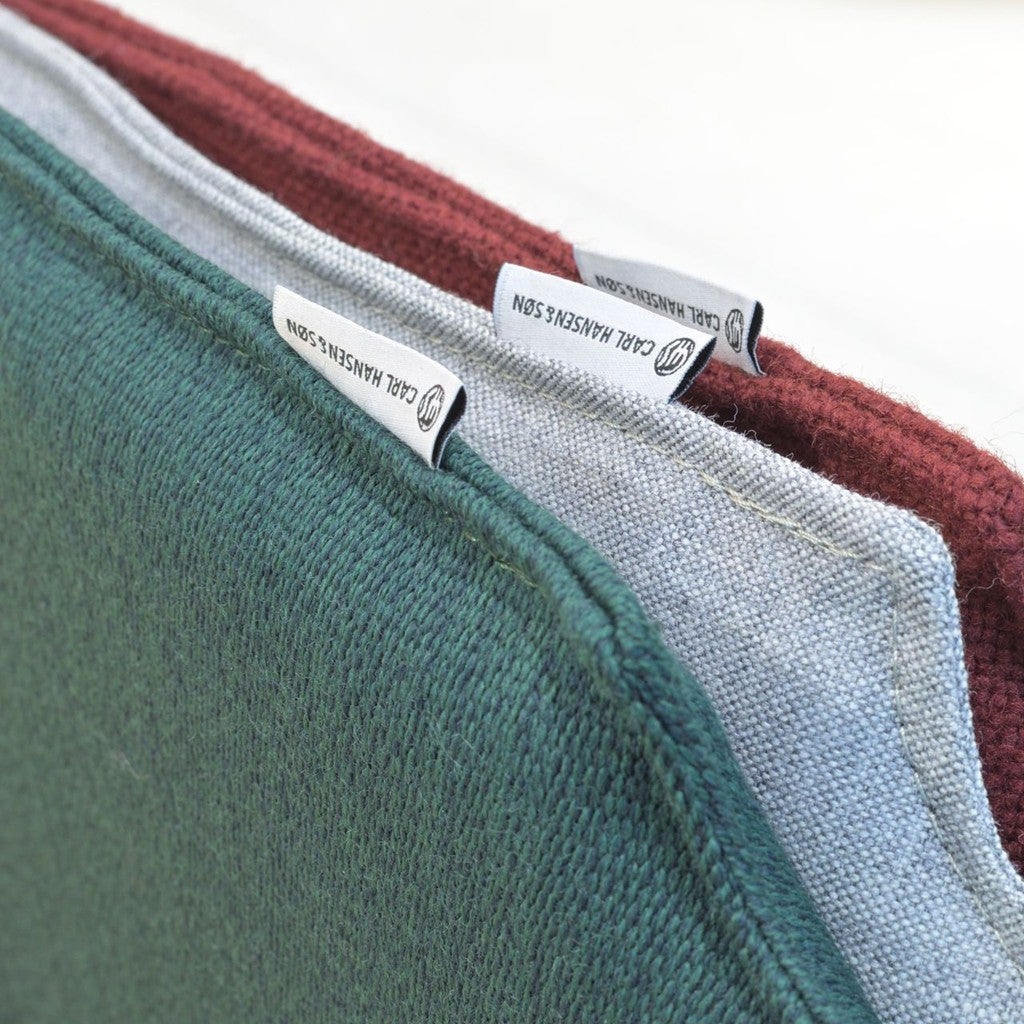Carl Hansen & Son × Kvadrat 【別注】Yチェア（CH24）用シートクッション Remix 3 （0123）Grey